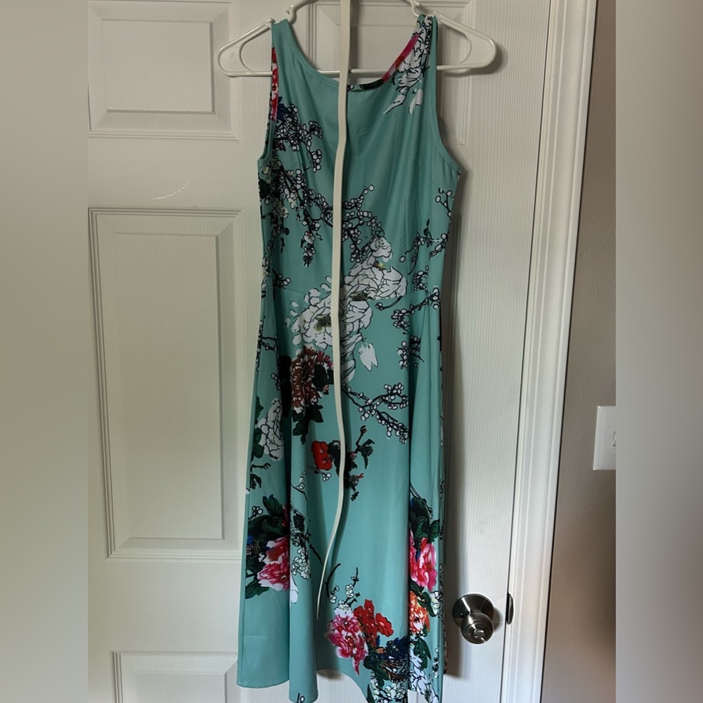 Flowery Teal dress with belt (Medium)